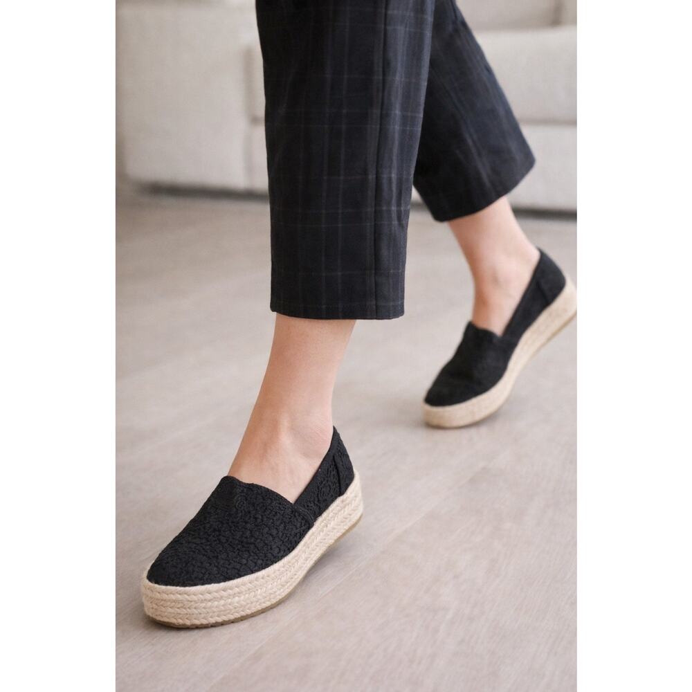 TOMS Black Textured Espadrille Slip On Shoes Women’s US 7.5 Platform